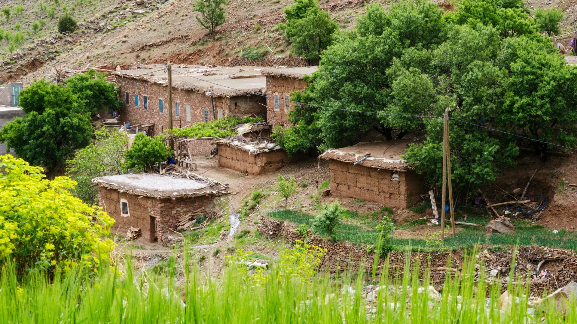 Architecture berbère en pisé et pierre près d’Imlil