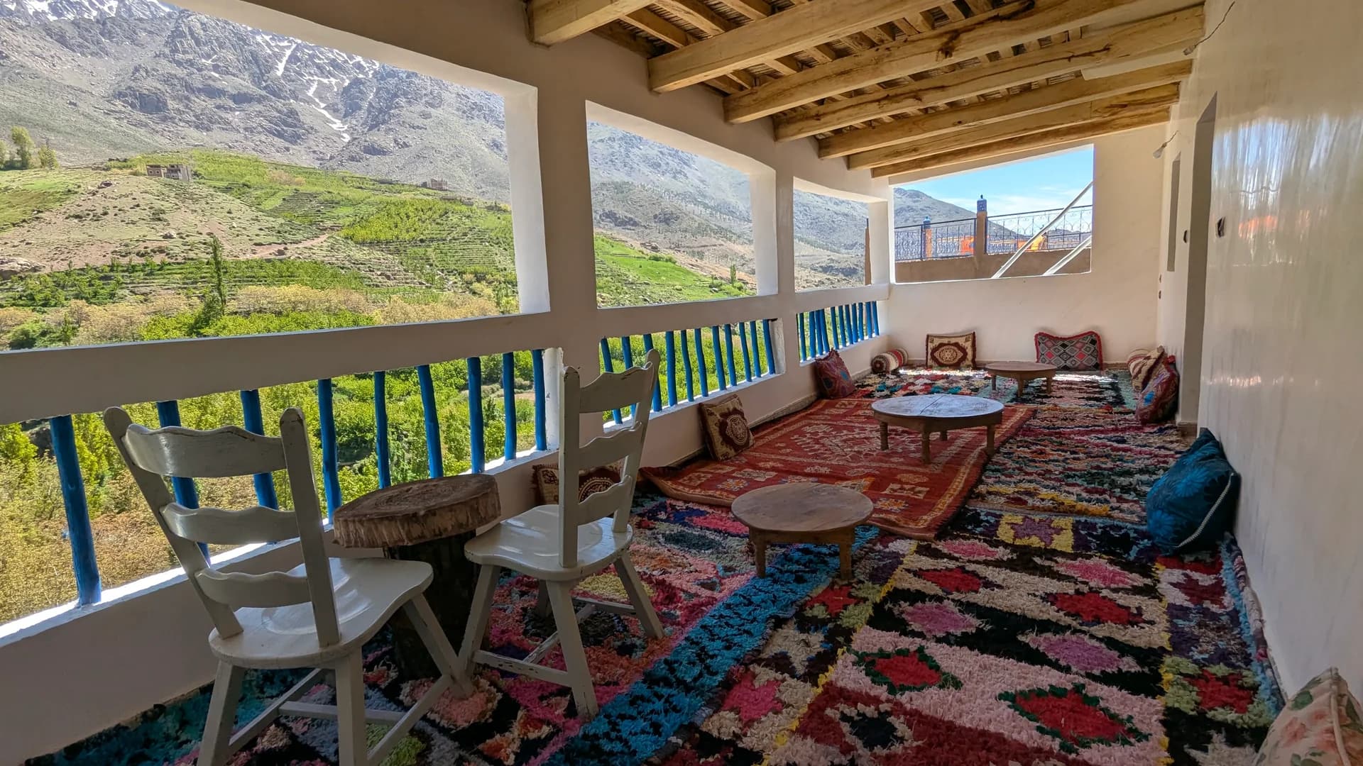 Terrasse berbère face aux montagnes d’Imlil