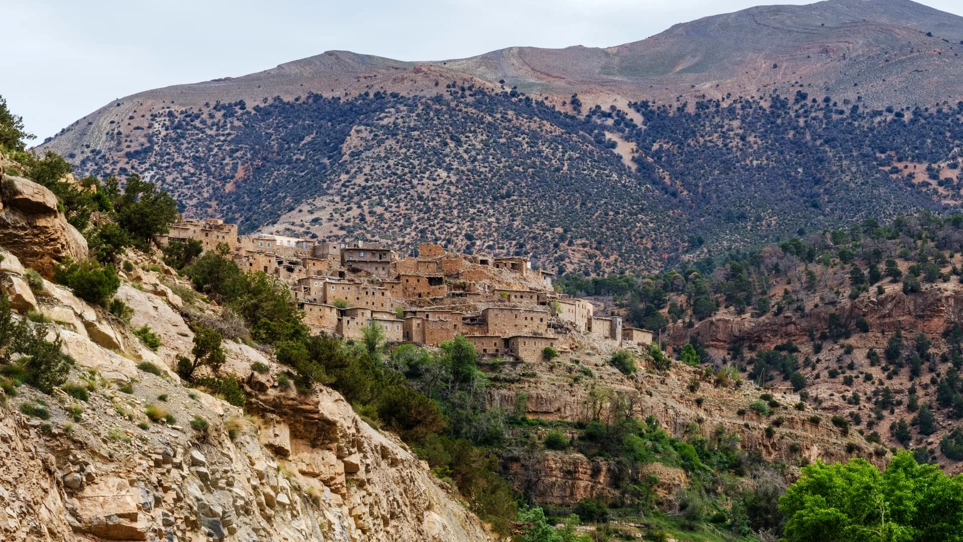 Village berbère historique dans la vallée d’Imlil